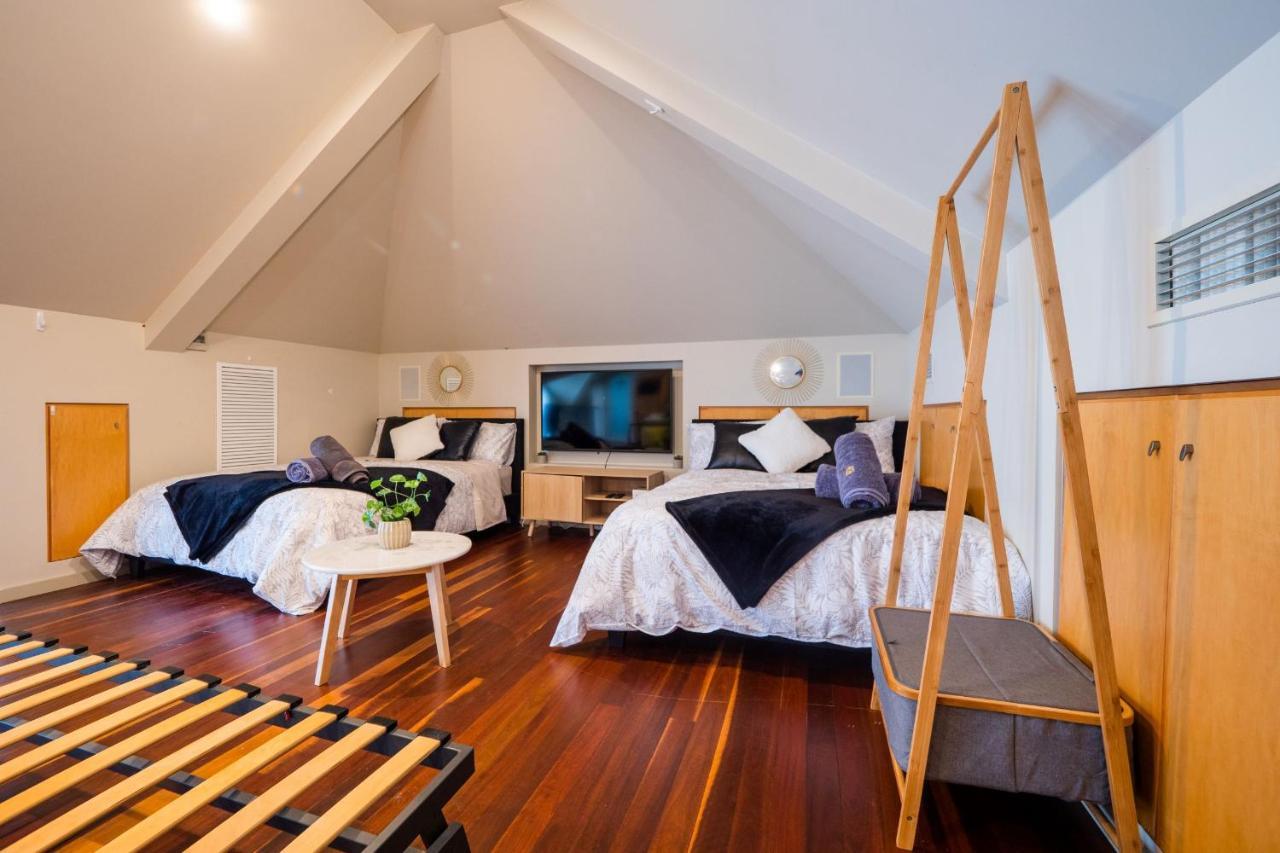 Quiet Private Studio In Strathfield With Kitchenette And Private Bathroom 3Min To Station Sleeps 6 悉尼 外观 照片
