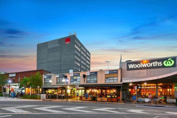 Quiet Private Studio In Strathfield With Kitchenette And Private Bathroom 3Min To Station Sleeps 6 悉尼 外观 照片