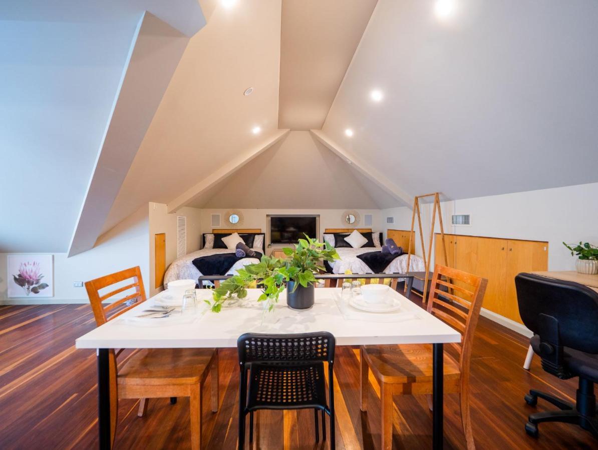 Quiet Private Studio In Strathfield With Kitchenette And Private Bathroom 3Min To Station Sleeps 6 悉尼 外观 照片
