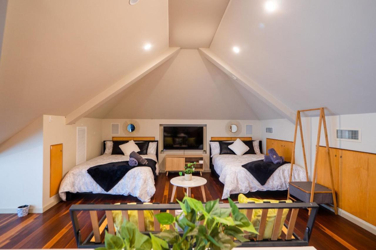Quiet Private Studio In Strathfield With Kitchenette And Private Bathroom 3Min To Station Sleeps 6 悉尼 外观 照片
